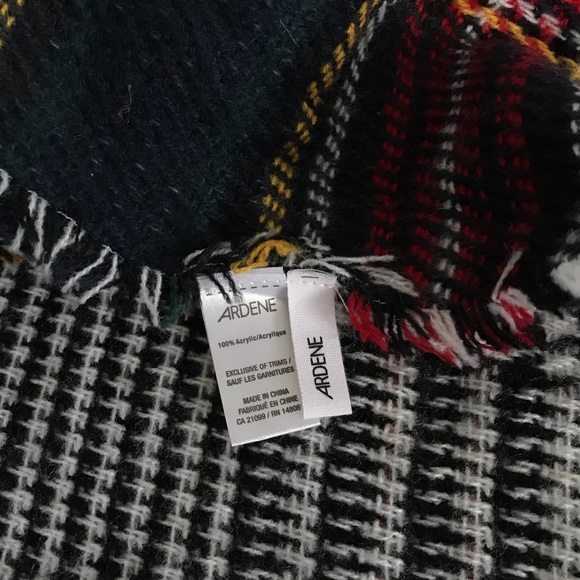 Huge Blanket scarf🧣 - Picture 4 of 4